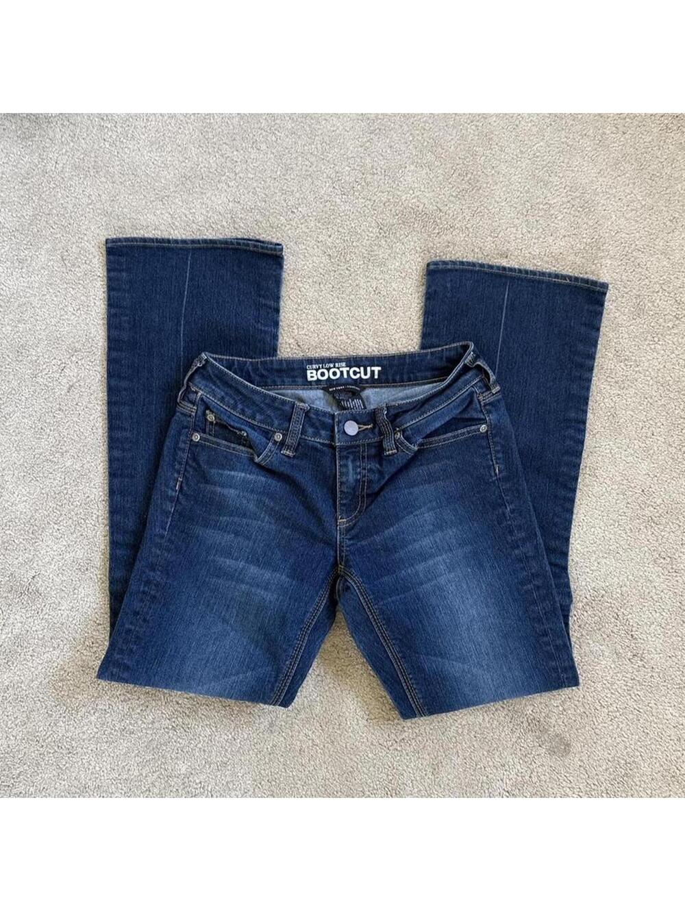 y2k 2000s dark wash low rise bootcut‎ jeans
